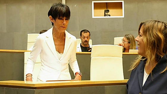 Iriarte reprocha a la diputada general su visión «autocomplaciente» de una Gipuzkoa que «pierde peso»