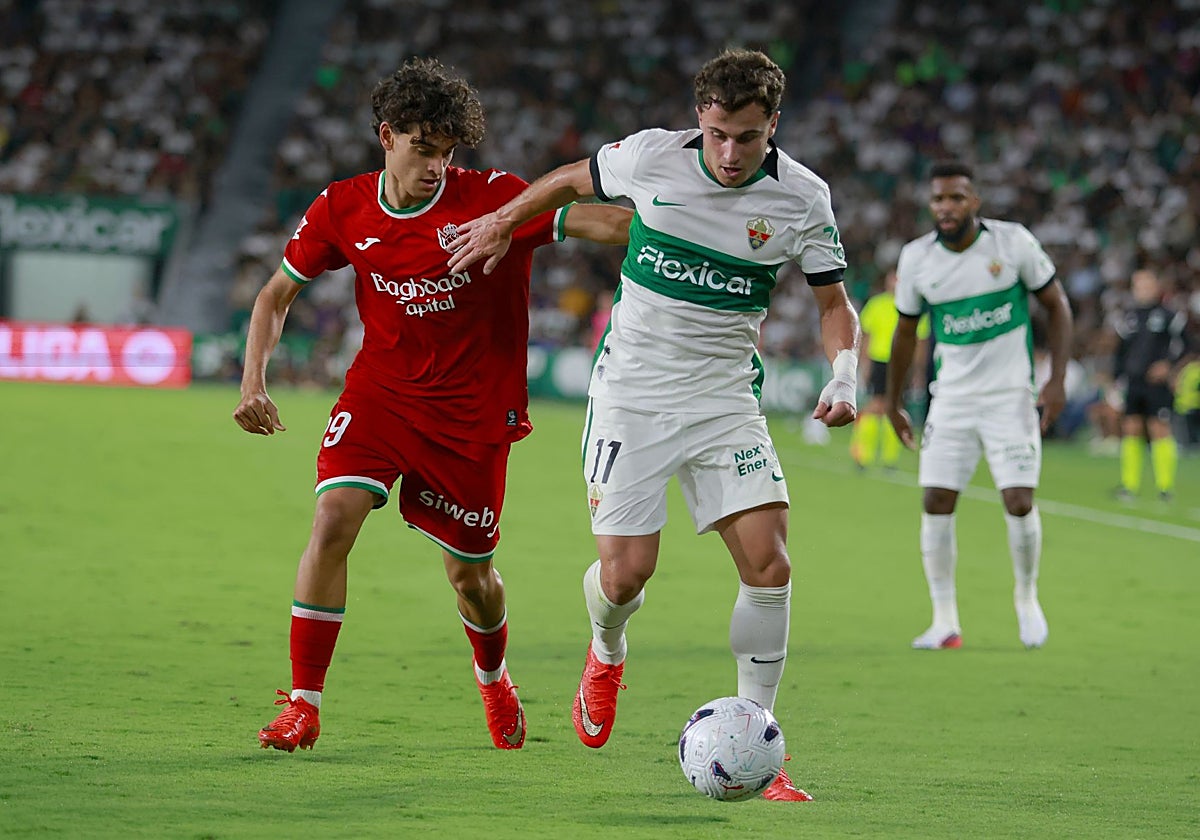 Álex Marchal, protagonista de una anomalía en Elche