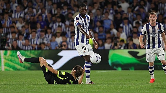 Mamadou Sarr: Hay un 'Sarrgento' en la defensa de la Real Sociedad