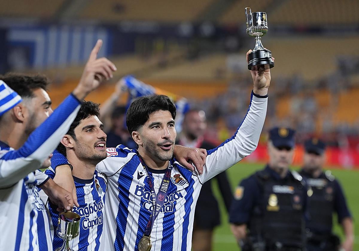 La Supercopa de España que disputará la Real Sociedad se jugará en tres estadios distintos en Estambul