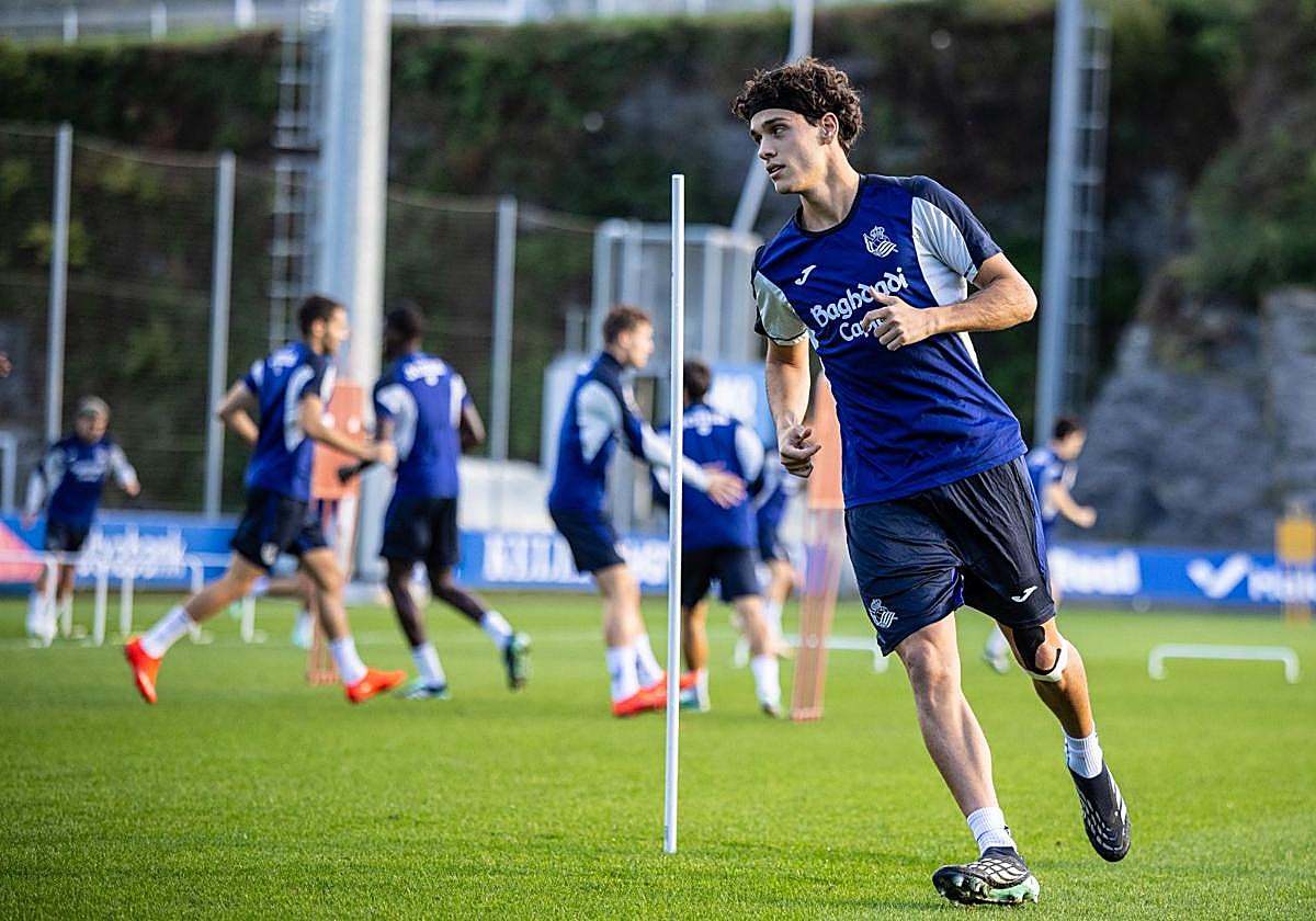 Héctor Fort se entrena en Zubieta y Oyarzabal trabaja al margen