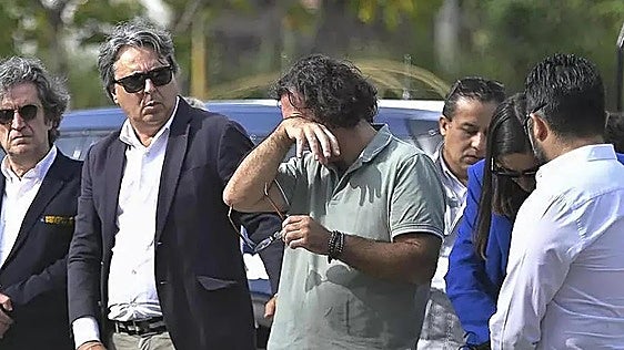 El dolor del padre de Claudia Tacoronte al visitar el lugar donde asesinaron a su hija en México