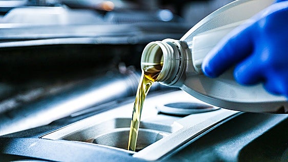 Euskadin industrian erabilitako olioaren %100a berziklatu zen 2025ean olioa eta fuela sortzeko