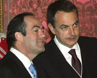Zapatero reconoce que la negociación del Estatut va "razonablemente bien"