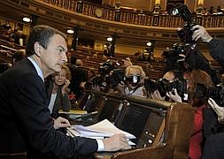 Zapatero admite que el boicot de los controladores era previsible