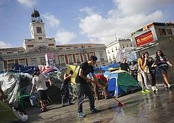 Los indignados de Sol niegan problemas de seguridad o salud