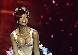 Rihanna le declara la guerra a Lady Gaga