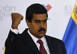 Maduro, en su toma de posesión. / C. García (Reuters)