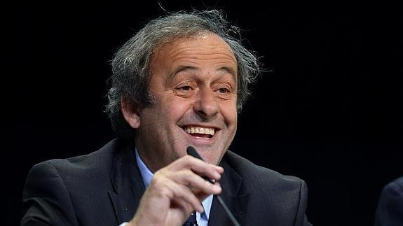 Michel Platini, presidente de UEFA y candidato a la FIFA. 