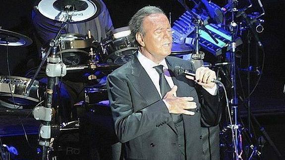 El cantante Julio Iglesias, en su último concierto en Marbella.