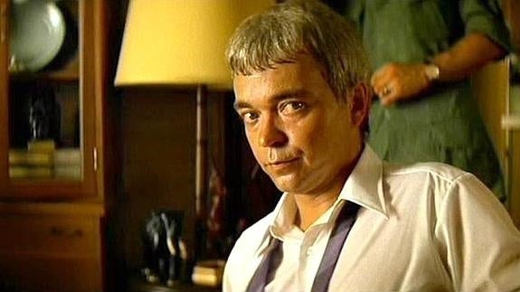 Jerry Ziesmer, caracterizado como Jerry.