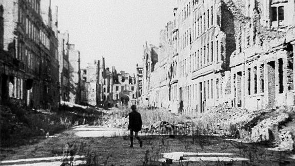 Escena de 'Alemania, año cero' (1948), de Roberto Rosellini,