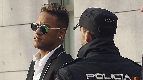 Neymar, a su llegada a la Audiencia Nacional en febrero.