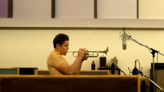Ethan Hawke, caracterizado como Chet Baker en 'Born To Be Blue'.