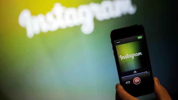 Los usuarios relacionan los colores más oscuros con estados de ánimo negativos.