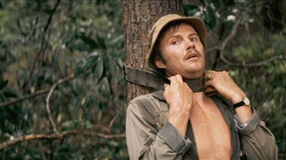 'Deliverance' posee una intensidad fundamentada en la extrañeza. 