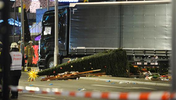 La Policía de Berlín cree que el atropello fue «intencionado» y habla de «presunto atentado terrorista»