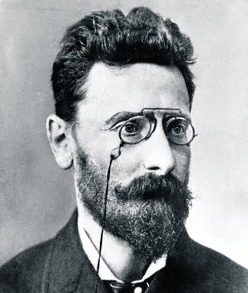 Joseph Pulitzer.