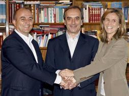 Cristina Garmedia junto a Miguel Sebastián y José Antonio Alonoso. [BALLESTEROS/EFE]