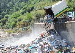 La Diputación de Bizkaia no prorrogará el convenio de basuras con Gipuzkoa a partir del 12 de junio