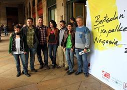 Berrogeita bi lagun ariko dira lehian Lujanbioren ondoan kantatzea lortzeko