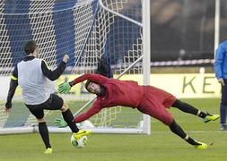 Mikel González: «No lo afrontamos como un partido ante un Segunda B, sino como unos cuartos de final»