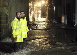 El agua en la Parte Vieja llegó a alcanzar el metro y medio en algunas calles