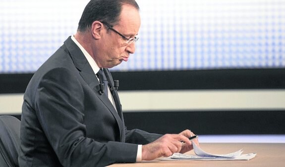 Hollande piensa que los mensajes que le escriben sus conciudadanos son un buen termómetro de la situación de su país. 