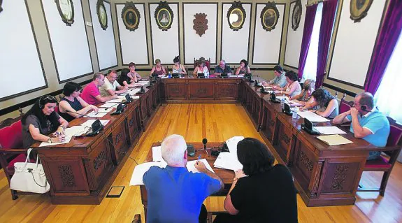 La Corporación municipal, en la sesión plenaria que se celebró el jueves pasado. 