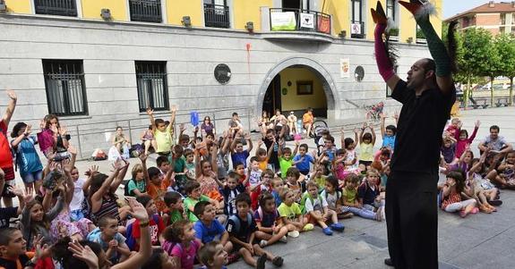 La plaza de Ibarra, uno de los lugares marcados en la nueva ruta titiritera, que trabaja en colaboración con 16 localidades vascas.  