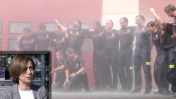 Los Bomberos de Zarautz se mojaron por el ELA. Abajo a la izquierda, Mercedes Etxebrria, vicepresidenta Adela Euskadi. 