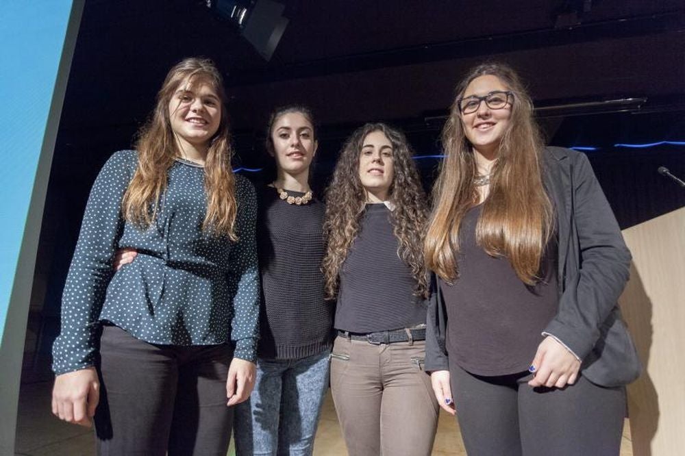 Las integrantes de Just Do It, Ainhoa Cáceres, Goizane Iglesias, Leire Pérez y Susana Zubiaurre. 