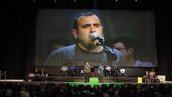 2011ko finaleko irudia. Pantaila erraldoiean, Sarriegi txapelduna.