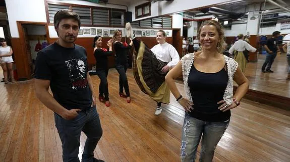 Zapato flamenca sevillana laminado Pasos de Baile