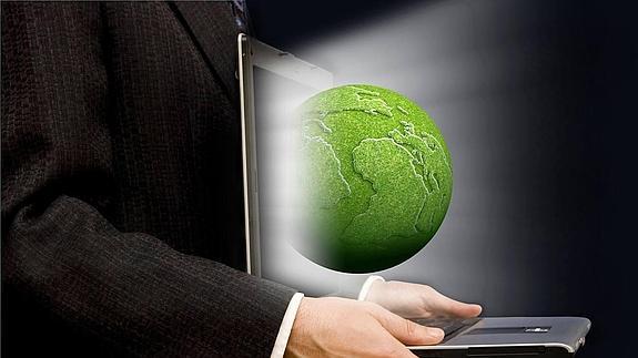 Las redes sociales imponen a la campaña su ritmo de seguimiento 'al minuto'