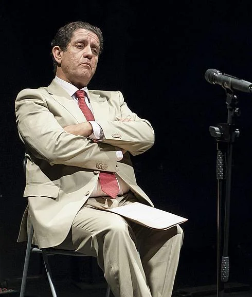 Pedro Casablanc actúa en la obra de teatro  'Ruz-Bárcenas'.