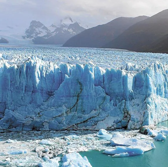 El glaciar Perito Moreno es el mayor atractivo de la Patagonia. 