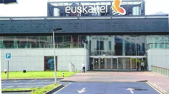 El PP denuncia el «cinismo» y «la doble moral» del Gobierno vasco ante el «pelotazo» en Euskaltel