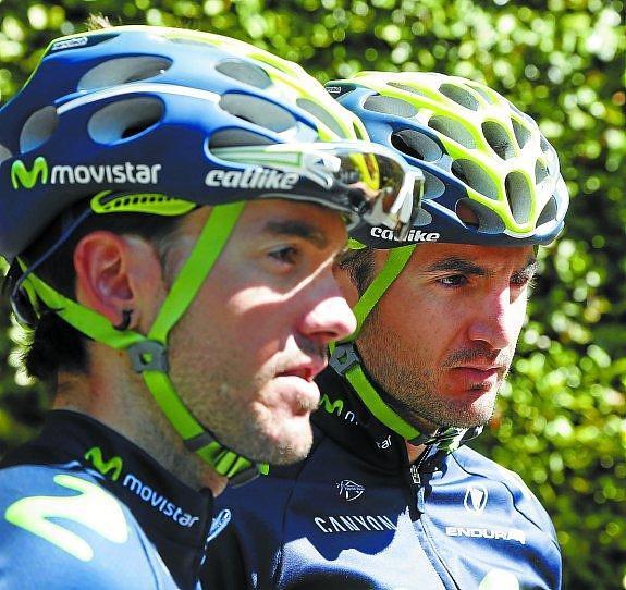 Jon Izagirre, en primer término, y su hermano Gorka, separarán sus caminos el próximo año. 