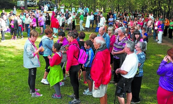 Beloki. La Fiesta de la Cruz atrae a numeroso público cada año. 