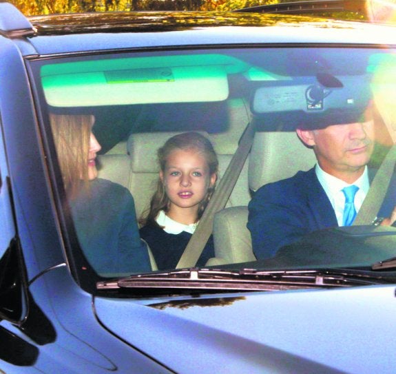 La Princesa de Asturias, ayer de camino al colegio.