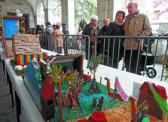 Imaginación. Pequeños y mayores se pondrán a prueba en la confección de los belenes. 