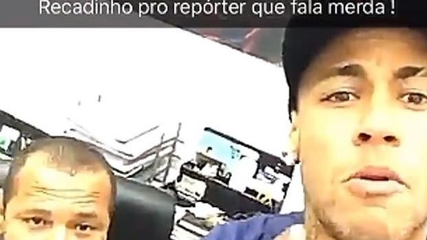Neymar insulta al periodista Manolo Lama