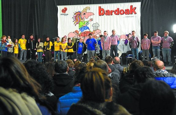 Los participantes, en la final celebrada en Etxarri Aranatz. 