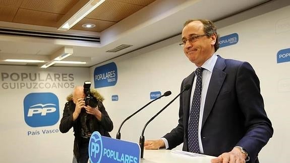 Alfonso Alonso en la rueda de prensa que ha ofrecido este lunes en San Sebastián.