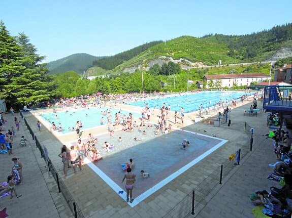 Las piscinas exteriores de Musakola abrirán el día 20 de este mes.
