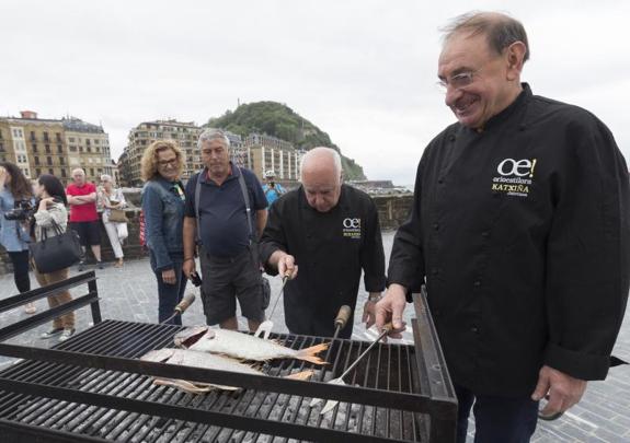 Presentación del Bixigu Eguna en el espigón donostiarra de La Zurriola