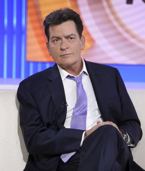Charlie Sheen anunciando que tiene VIH. 