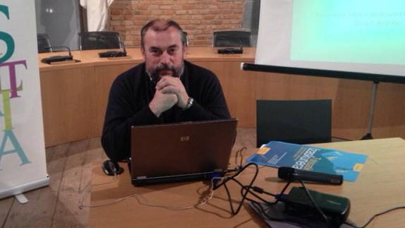 Mikel Gorrotxategi, responsable de la Comisión de Onomástica de Euskaltzaindia,.