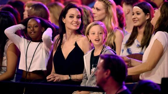 Shiloh, la hija de Brad Pitt y Angelina ha pedido a los medios que le llamen John. 